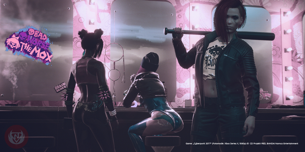 Screenshot Cyberpunk 2077 (Fotomode: Xbox Series X, 1080p) - Weibliche V und ein paar Moxes